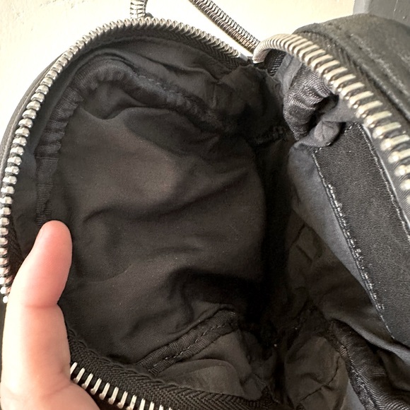 Alexander Wang small leather crossbody bag - Picture 4 of 6